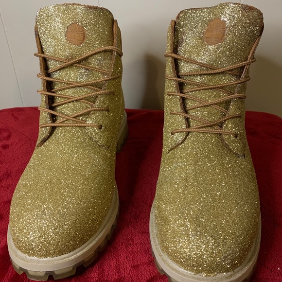 Sparkly Timberland Boots - Picture 3 of 5
